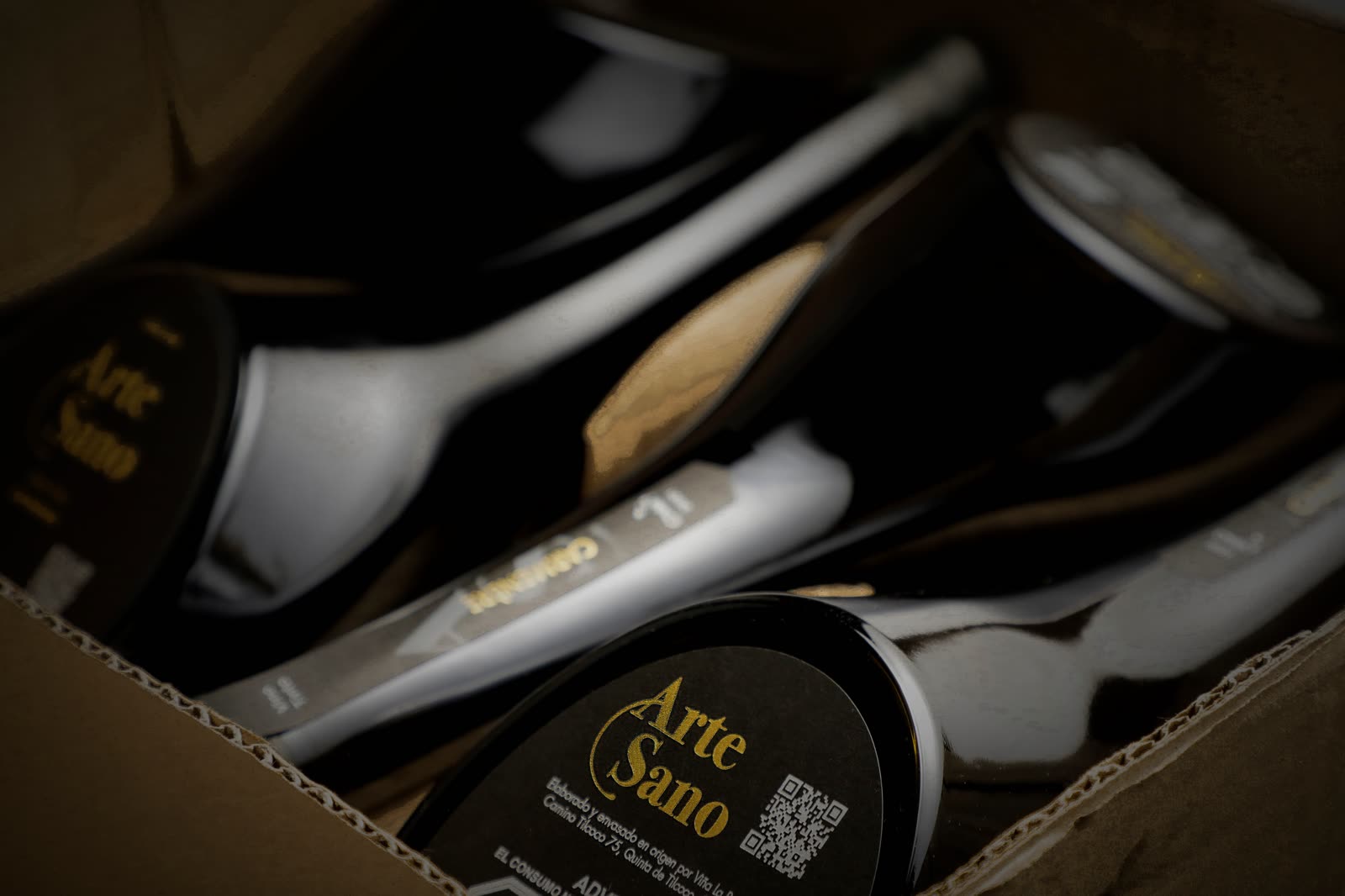 Caja especial ArteSano Negro Carmenere, 4 botellas